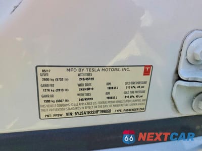 Zdjęcie 12 z 12 samochodu: 2017 TESLA MODEL S VIN:5YJSA1E22HF199068 - miniatura