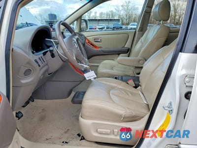 Zdjęcie 7 z 12 samochodu: 2001 LEXUS RX 300 BASE VIN:JTJHF10U210222838 - miniatura