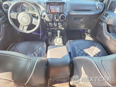 Zdjęcie 8 z 12 samochodu: 2013 JEEP WRANGLER UNLIMITED SPORT VIN:1C4BJWDG1DL659144 - miniatura