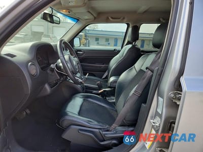 Zdjęcie 7 z 12 samochodu: 2017 JEEP PATRIOT SPORT VIN:1C4NJPBA8HD119890 - miniatura