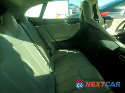 Zdjęcie 10 z 12 samochodu: 2012 TESLA MODEL S VIN:5YJSA1DN7CFP02940 - miniatura