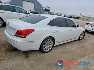 Trzecie zdjęcie samochodu z tyłu: 2013 HYUNDAI EQUUS SIGNATURE VIN:KMHGH4JH3DU059797 - miniatura