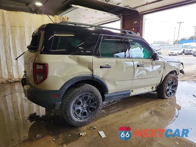Trzecie zdjęcie samochodu z tyłu: 2025 FORD BRONCO SPORT OUTER BANKS VIN:3FMCR9CN7SRF27790 - miniatura