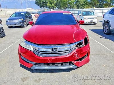 Piąte zdjęcie samochodu w środku: 2017 HONDA ACCORD SPORT VIN:1HGCR2F57HA122105 - miniatura