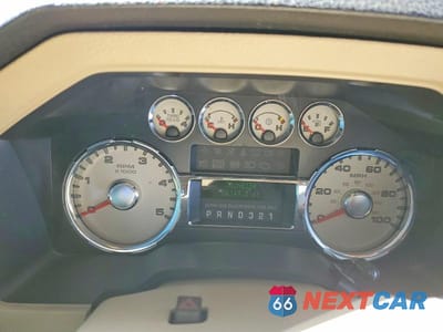 Zdjęcie 9 z 13 samochodu: 2008 FORD F250 SUPER DUTY VIN:1FTSW21R08EB65383 - miniatura