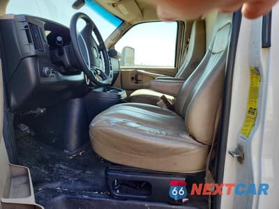 Zdjęcie 7 z 13 samochodu: 2015 CHEVROLET EXPRESS REFRIGERATED BOX TRUCK VIN:1GB6G5CG7F1110806 - miniatura