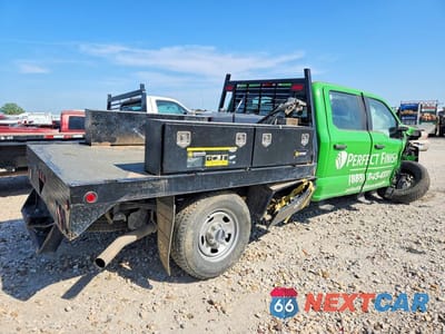 Trzecie zdjęcie samochodu z tyłu: 2024 FORD F350 SUPER DUTY VIN:1FT8W3BAXREE60517 - miniatura