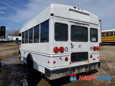 Trzecie zdjęcie samochodu z tyłu: 2011 CHEVROLET EXPRESS 3500 SCHOOL BUS VIN:1GB3G2BG9B1111744 - miniatura