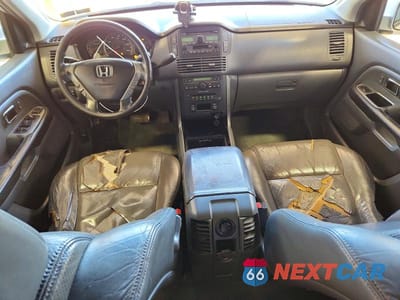 Zdjęcie 8 z 12 samochodu: 2005 HONDA PILOT EXL VIN:2HKYF18535H523210 - miniatura