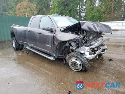 Czwarte zdjęcie samochodu z boku: 2024 RAM 3500 BIG HORN VIN:3C63RRHLXRG273372 - miniatura