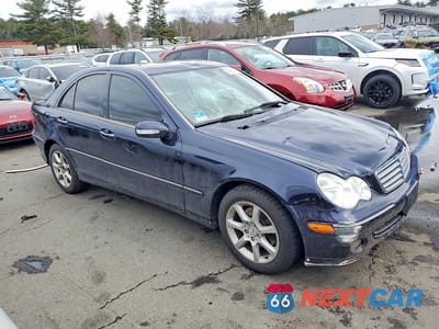 Czwarte zdjęcie samochodu z boku: 2007 MERCEDES-BENZ C 280 4MATIC VIN:WDBRF92H17F876353 - miniatura