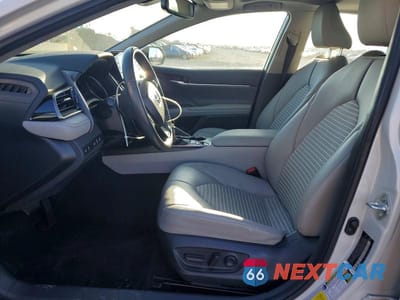 Zdjęcie 7 z 11 samochodu: 2022 TOYOTA CAMRY HYBRID SE VIN:4T1S31AK3NU039263 - miniatura