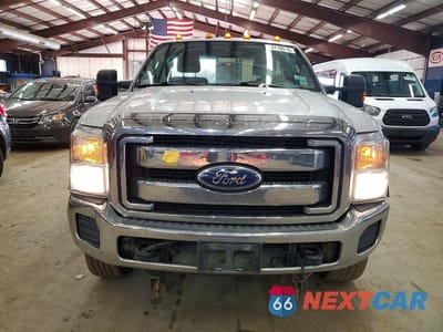 Piąte zdjęcie samochodu w środku: 2012 FORD F350 SUPER DUTY VIN:1FTRF3BT7CEA23104 - miniatura