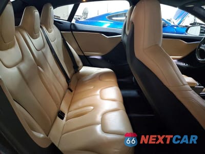 Zdjęcie 10 z 13 samochodu: 2015 TESLA MODEL S VIN:5YJSA1E25FF117914 - miniatura