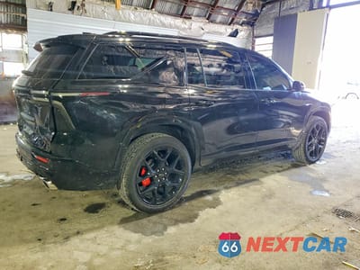 Trzecie zdjęcie samochodu z tyłu: 2024 CHEVROLET TRAVERSE RS VIN:1GNEVLKS2RJ151444 - miniatura