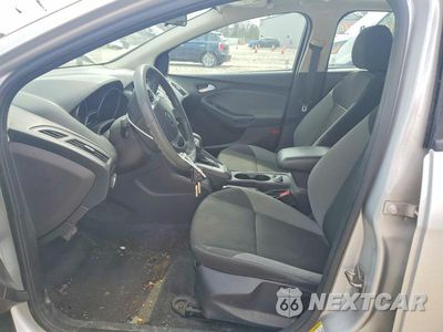 Zdjęcie 7 z 12 samochodu: 2014 FORD FOCUS SE VIN:1FADP3F23EL313188 - miniatura