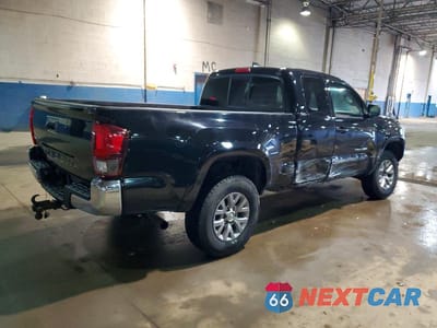 Trzecie zdjęcie samochodu z tyłu: 2019 TOYOTA TACOMA SR5 VIN:5TFSX5EN5KX066091 - miniatura