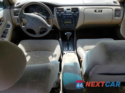 Zdjęcie 8 z 11 samochodu: 2001 HONDA ACCORD EX VIN:1HGCG56671A010202 - miniatura