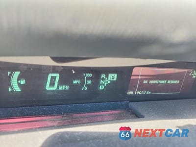Zdjęcie 9 z 12 samochodu: 2011 TOYOTA PRIUS FOUR VIN:JTDKN3DU8B0294615 - miniatura