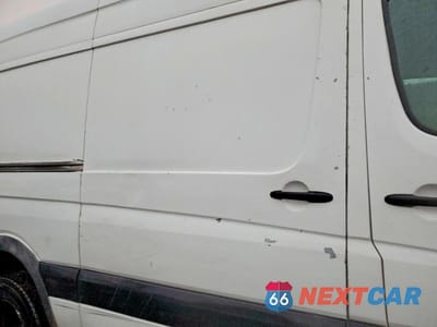 Zdjęcie 10 z 11 samochodu: 2017 MERCEDES BENZ SPRINTER 3500 DELIVERY VAN VIN:WD3PF0CD7HP538221 - miniatura