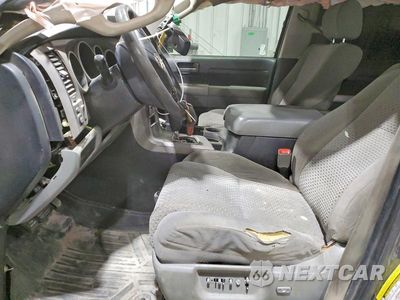 Zdjęcie 7 z 12 samochodu: 2013 TOYOTA TUNDRA GRADE VIN:5TFEM5F15DX052129 - miniatura