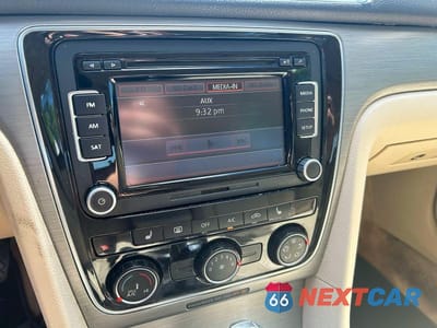 Zdjęcie 12 z 14 samochodu: 2014 VOLKSWAGEN PASSAT SE VIN:1VWBN7A39EC002991 - miniatura