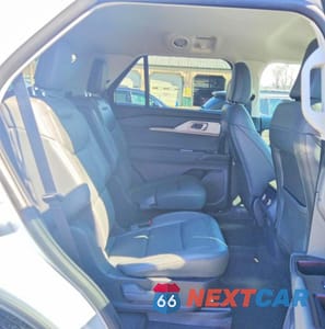 Zdjęcie 10 z 13 samochodu: 2025 FORD EXPLORER ACTIVE VIN:1FMUK8DH0SGA47836 - miniatura