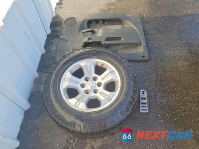 Zdjęcie 12 z 13 samochodu: 2011 CHEVROLET SILVERADO K1500 LT VIN:1GCRKSE37BZ142716 - miniatura
