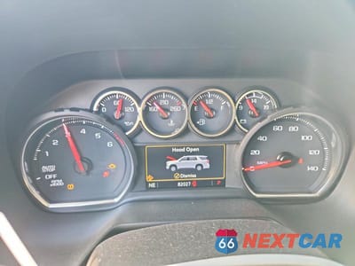 Zdjęcie 9 z 13 samochodu: 2023 CHEVROLET SUBURBAN C1500 LS VIN:1GNSCBKDXPR277134 - miniatura