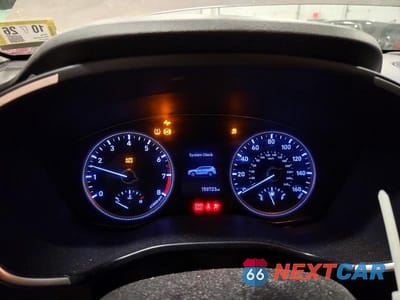 Zdjęcie 9 z 12 samochodu: 2019 HYUNDAI SANTA FE SE 2.4L VIN:5NMS23ADXKH108702 - miniatura