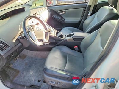 Zdjęcie 7 z 12 samochodu: 2013 TOYOTA PRIUS FIVE VIN:JTDKN3DU2D0345237 - miniatura