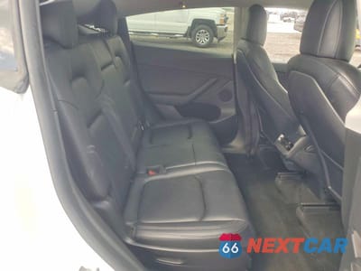 Zdjęcie 10 z 13 samochodu: 2022 TESLA MODEL Y VIN:7SAYGAEE7NF521463 - miniatura
