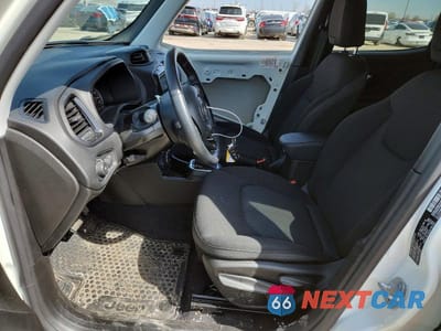 Zdjęcie 7 z 12 samochodu: 2020 JEEP RENEGADE LATITUDE VIN:ZACNJBBB5LPL74290 - miniatura