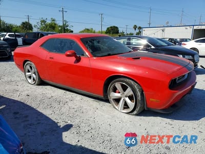 Czwarte zdjęcie samochodu z boku: 2010 DODGE CHALLENGER SRT-8 VIN:2B3CJ7DW4AH103941 - miniatura