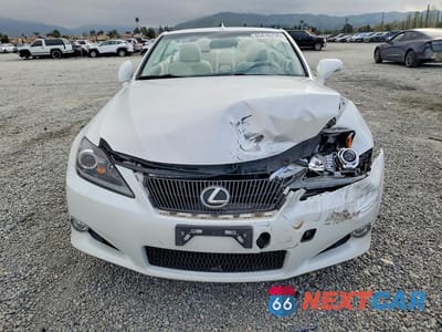 Piąte zdjęcie samochodu w środku: 2011 LEXUS IS 250C BASE VIN:JTHFF2C21B2521039 - miniatura