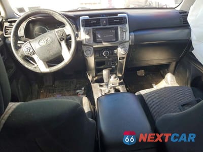 Zdjęcie 8 z 13 samochodu: 2016 TOYOTA 4RUNNER SR5 VIN:JTEBU5JR5G5362695 - miniatura