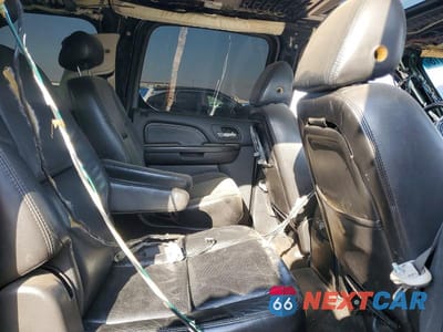 Zdjęcie 11 z 13 samochodu: 2007 CADILLAC ESCALADE ESV VIN:1GYFK668X7R181774 - miniatura