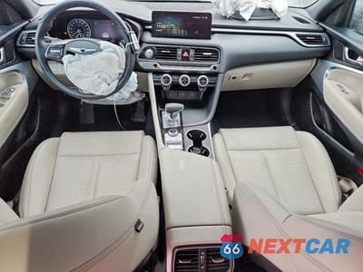 Zdjęcie 8 z 12 samochodu: 2023 GENESIS G70 2.0T VIN:KMTG34TAXPU134424 - miniatura