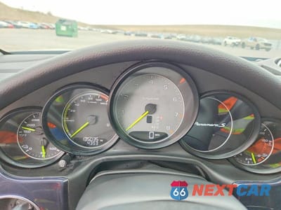 Zdjęcie 9 z 12 samochodu: 2015 PORSCHE PANAMERA SE HYBRID VIN:WP0AD2A70FL040621 - miniatura
