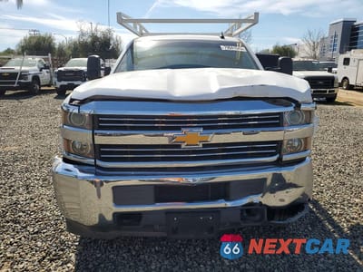 Piąte zdjęcie samochodu w środku: 2016 CHEVROLET SILVERADO UTILITY / SERVICE TRUCK VIN:1GB2CUEG9GZ256127 - miniatura