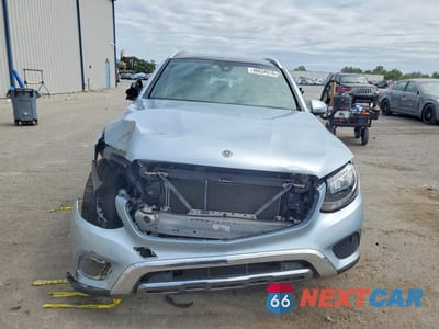 Piąte zdjęcie samochodu w środku: 2017 MERCEDES-BENZ GLC 300 4MATIC VIN:WDC0G4KB8HV004324 - miniatura