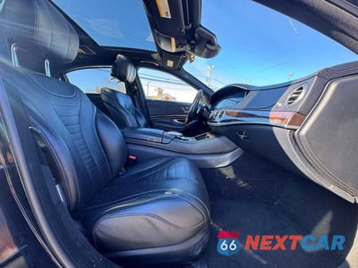 Piąte zdjęcie samochodu w środku: 2020 MERCEDES-BENZ S 560 4MATIC VIN:WDDUG8GB2LA526654 - miniatura
