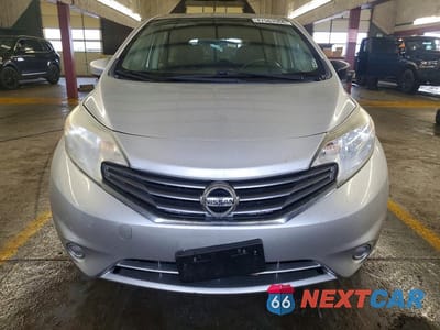 Piąte zdjęcie samochodu w środku: 2016 NISSAN VERSA NOTE SV VIN:3N1CE2CP2GL391350 - miniatura