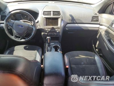 Zdjęcie 8 z 13 samochodu: 2018 FORD EXPLORER XLT VIN:1FM5K7D84JGA23956 - miniatura