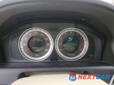 Zdjęcie 9 z 13 samochodu: 2012 VOLVO XC60 3.2 VIN:YV4940DZ4C2294903 - miniatura