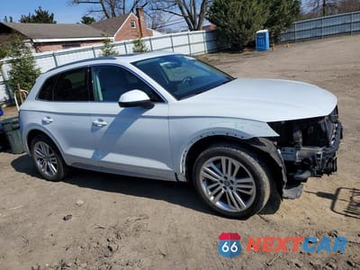 Czwarte zdjęcie samochodu z boku: 2019 AUDI Q5 PREMIUM PLUS VIN:WA1BNAFY5K2136218 - miniatura