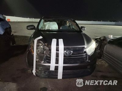 Piąte zdjęcie samochodu w środku: 2015 TOYOTA HIGHLANDER LE PLUS VIN:5TDZKRFH9FS104978 - miniatura