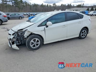 2015 TOYOTA PRIUS TWO JTDKN3DU9F0472330 - główne zdjęcie licytacji z USA - miniatura