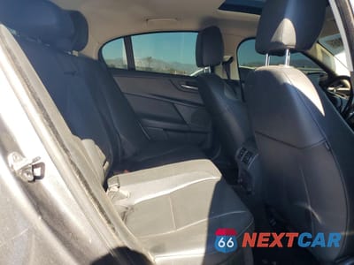 Zdjęcie 10 z 12 samochodu: 2017 JAGUAR XE PREMIUM VIN:SAJAD4BG1HA965841 - miniatura