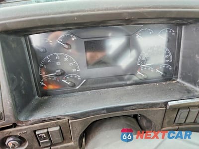 Zdjęcie 8 z 10 samochodu: 2023 VOLVO VN VNL VIN:4V4NG9EJ5PN611828 - miniatura